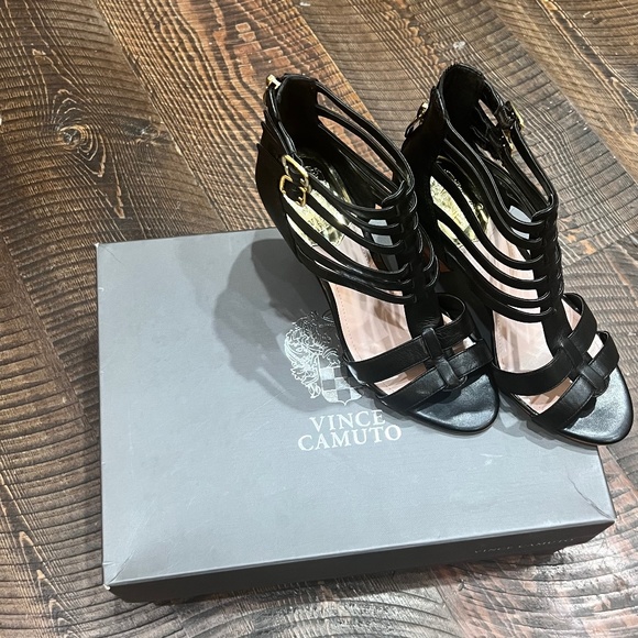 Vince Camuto Eastyn Black Leather Strappy Sandals - Picture 5 of 5